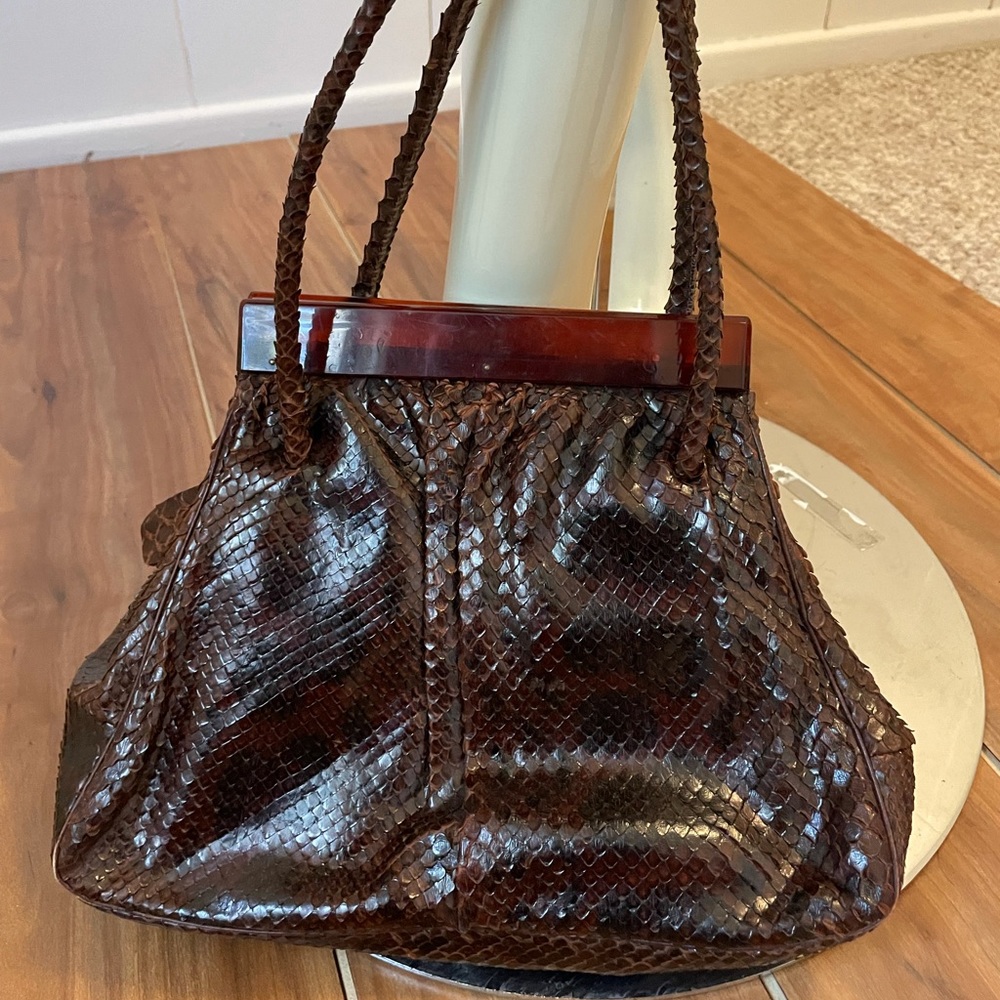 2/$40 🛍️✨ VINTAGE Brown Snake leather skin purse